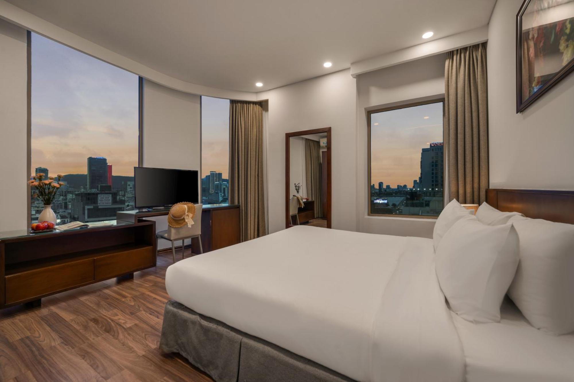 Mitisa Hotel Da Nang - Near Dragon Bridge Bagian luar foto