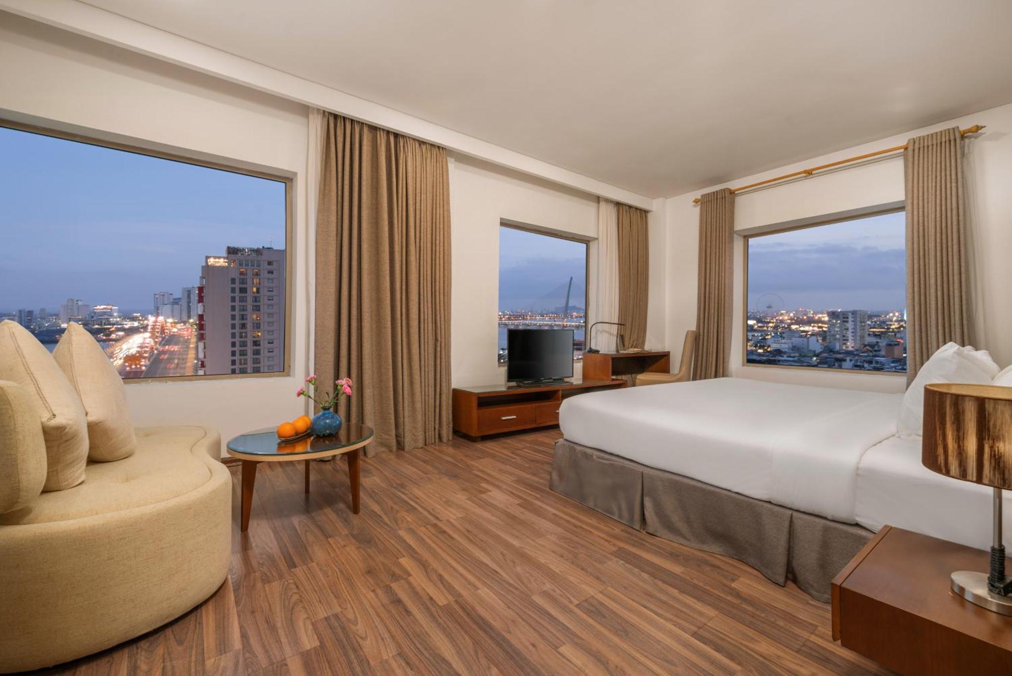 Mitisa Hotel Da Nang - Near Dragon Bridge Bagian luar foto